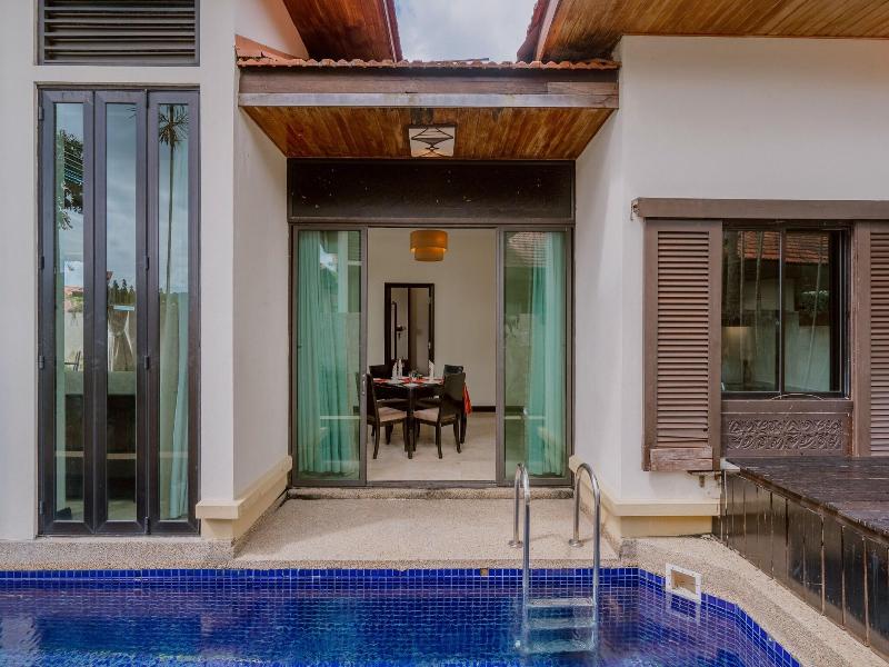 Borneo Beach Villas image