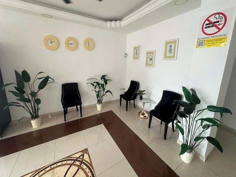 Midtown Villa Hotel image