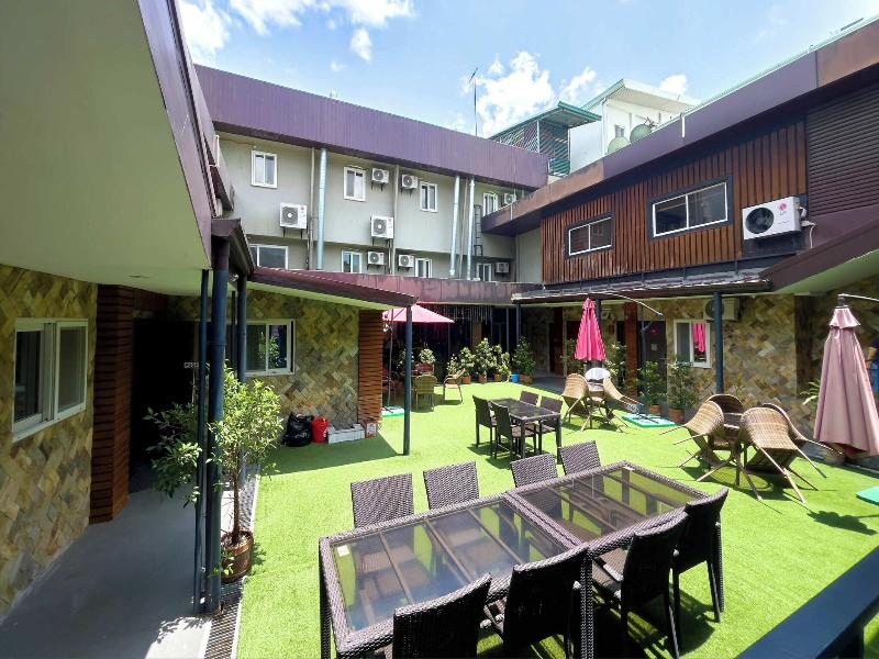 W Balibago Hotel image