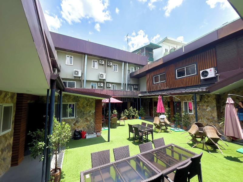 W Balibago Hotel image