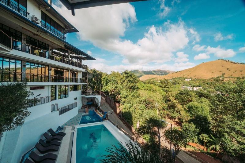 Skylodge Resort — general view