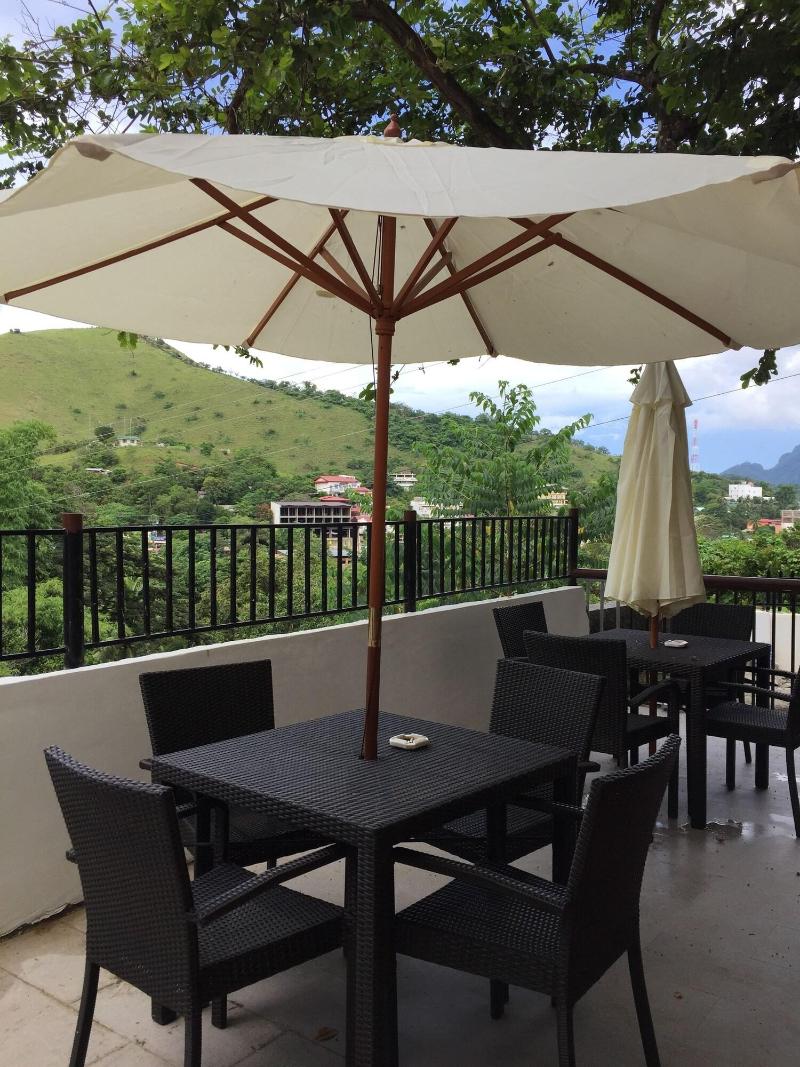 Skylodge Resort