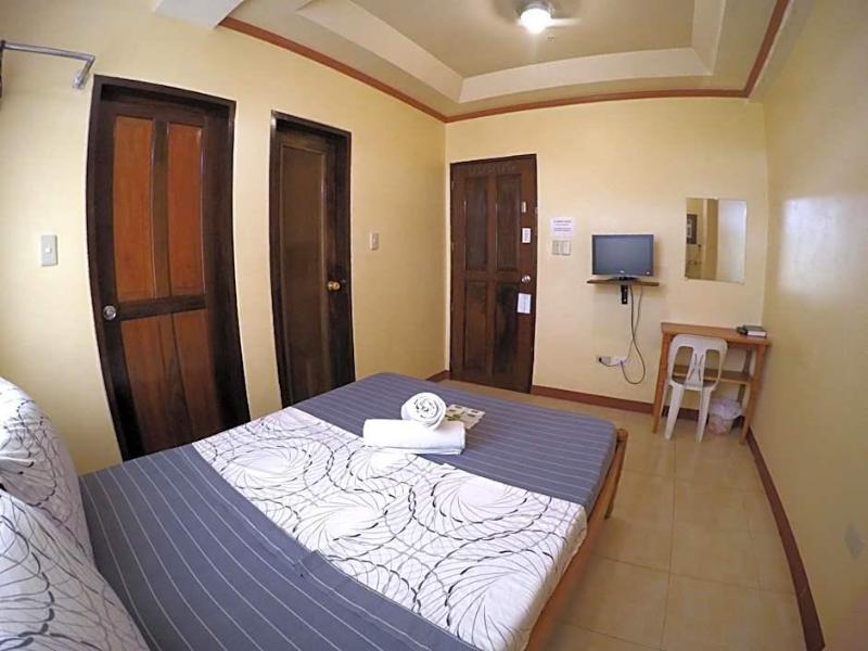 Divine Castle Travelers Inn image
