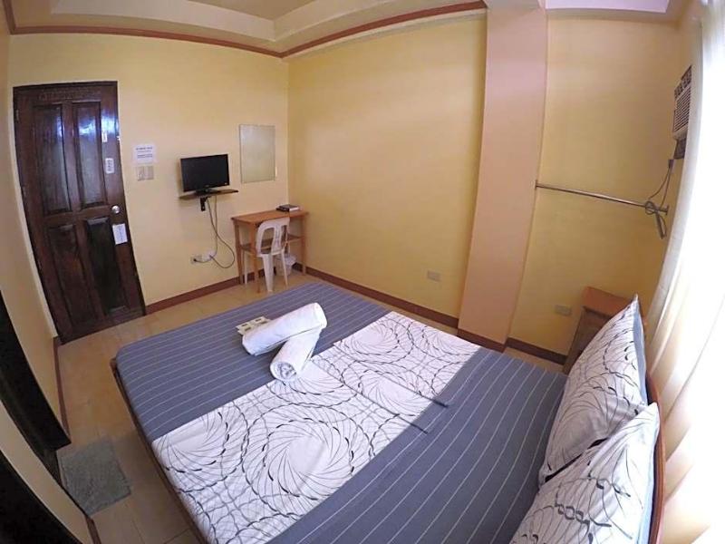 Divine Castle Travelers Inn image