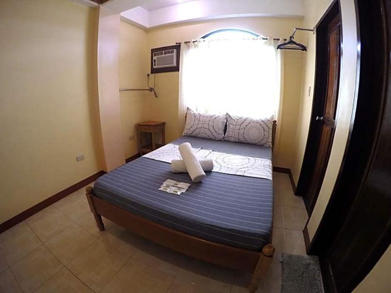 Divine Castle Travelers Inn image