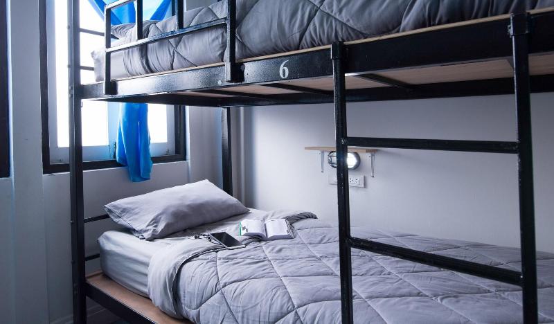 Zee Thai Hostel image