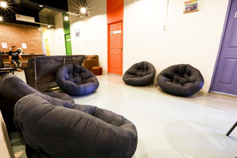 Zee Thai Hostel image