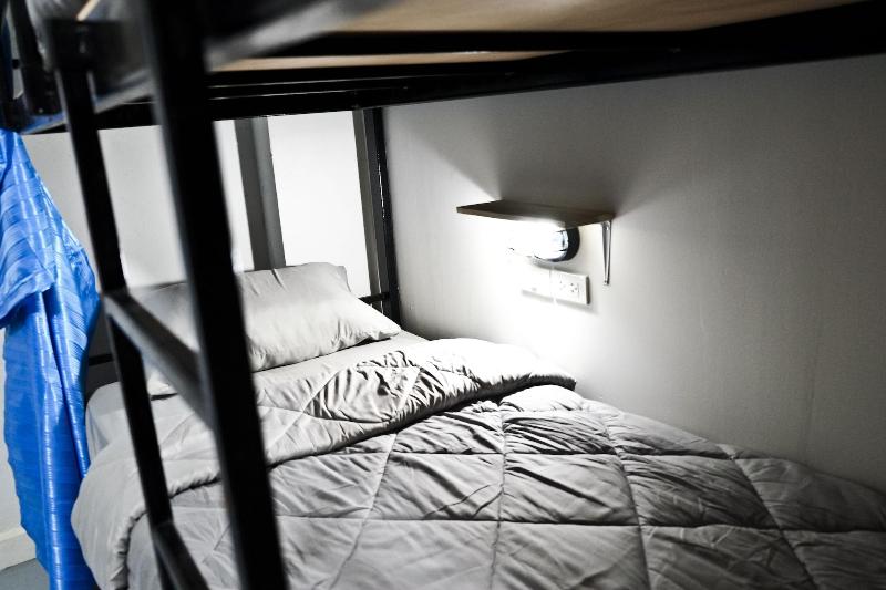 Zee Thai Hostel image