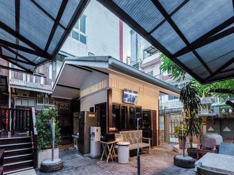 Diff Hostel image