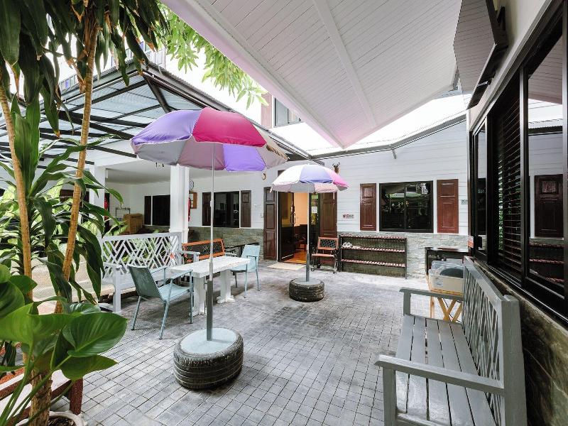 Diff Hostel image