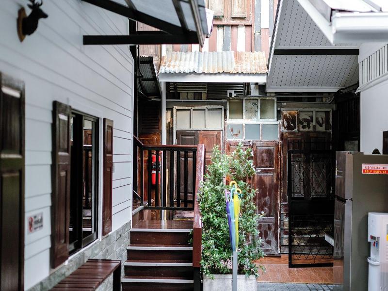 Diff Hostel image