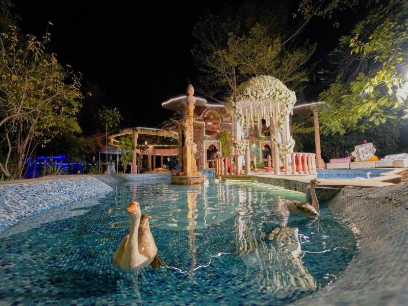 Lohagarh Fort Resort image