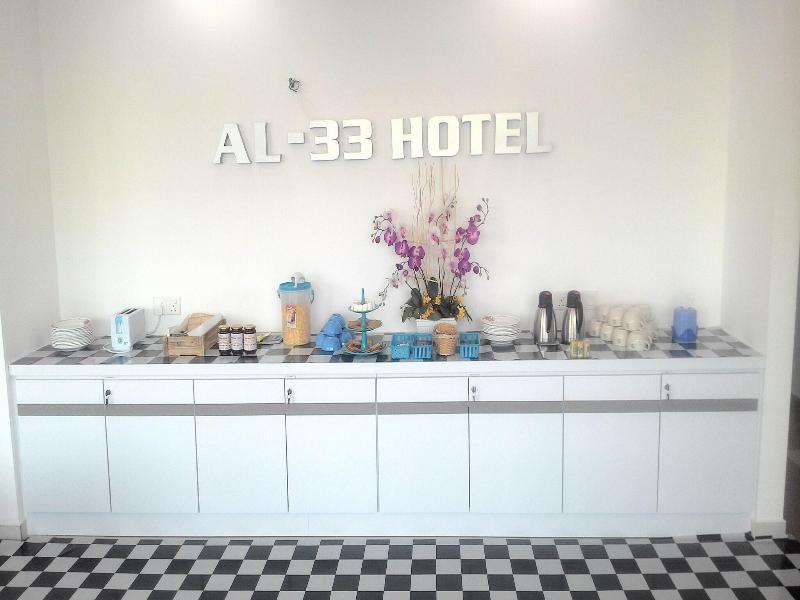 Sun Inns Hotel Laksamana image