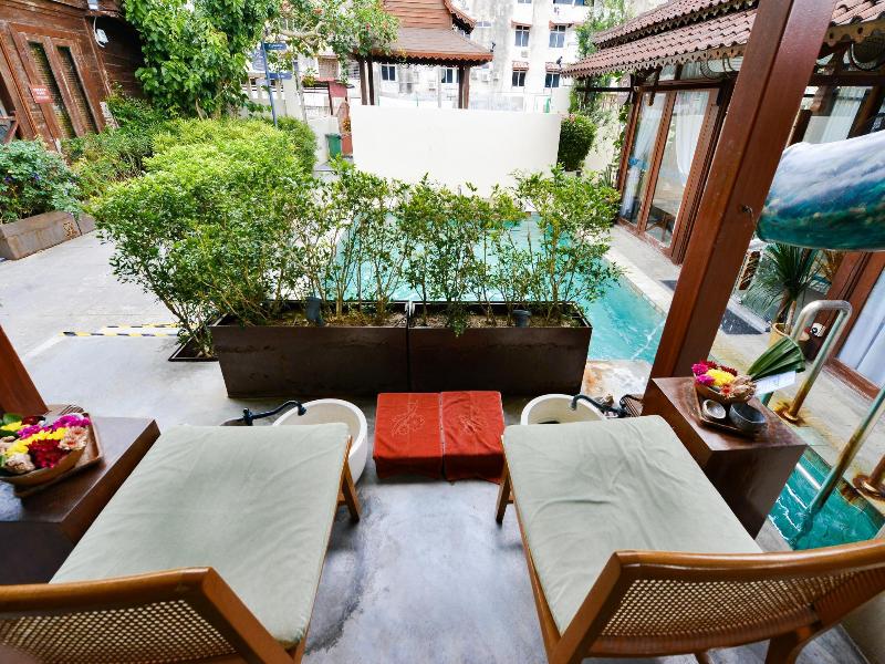 The Settlement Hotel image