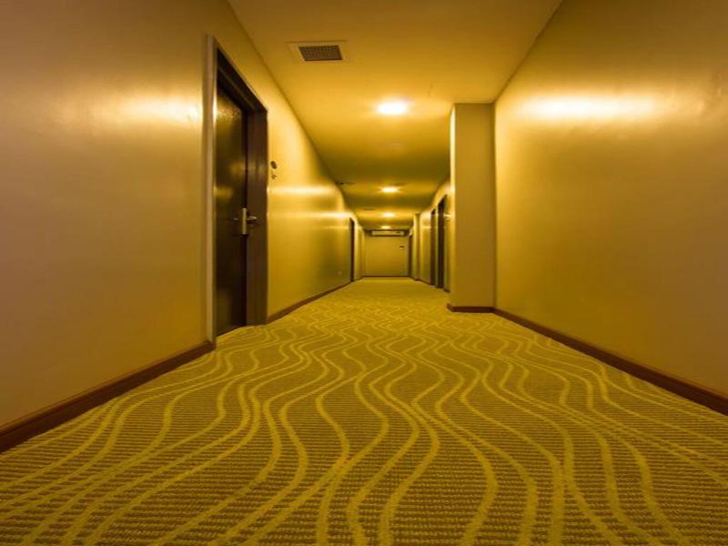 Prince 33 Hotel image