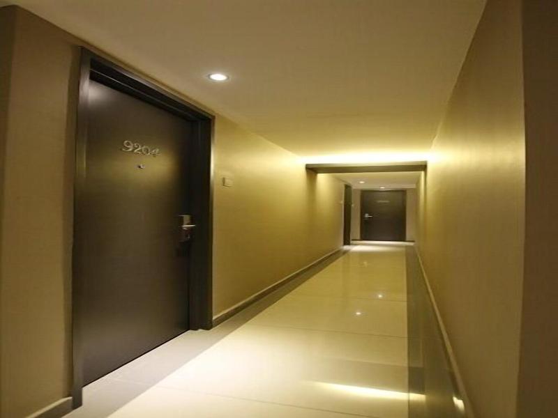 Hotel 99 Ss2 image