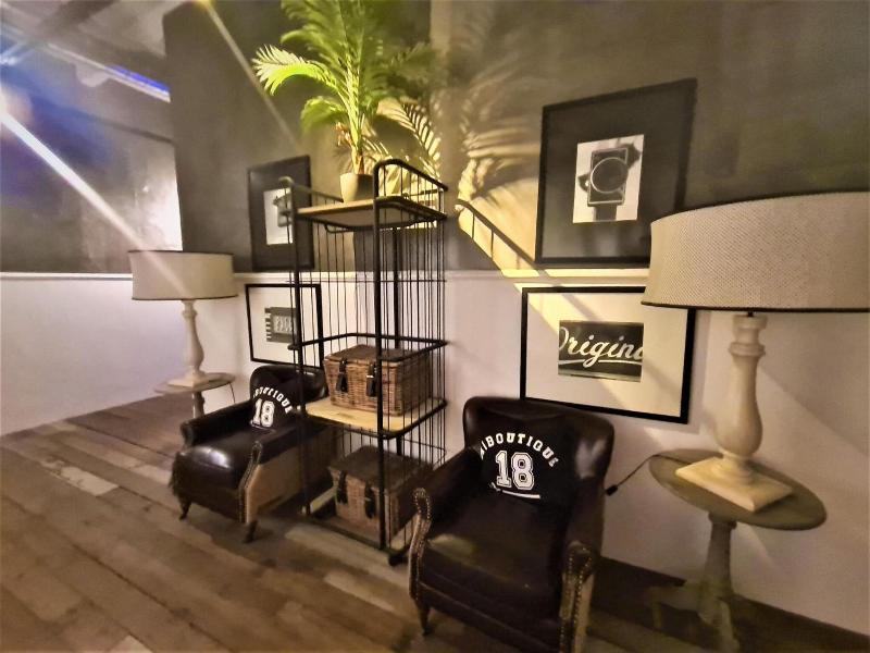 M Boutique Hotel Station 18