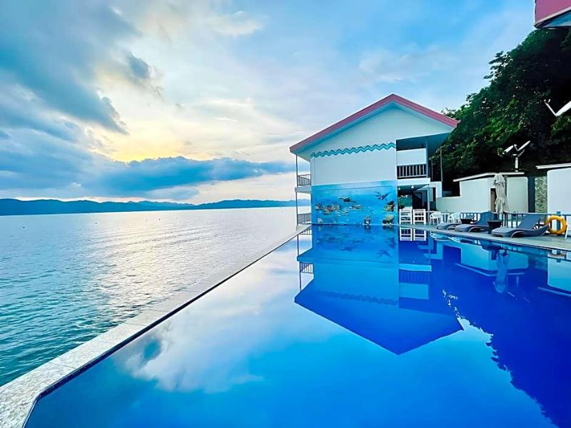Coron Underwater Garden Resort image
