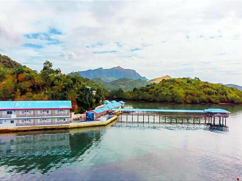Coron Underwater Garden Resort image