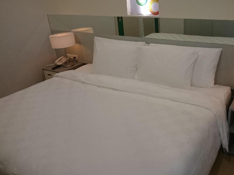 Bed room