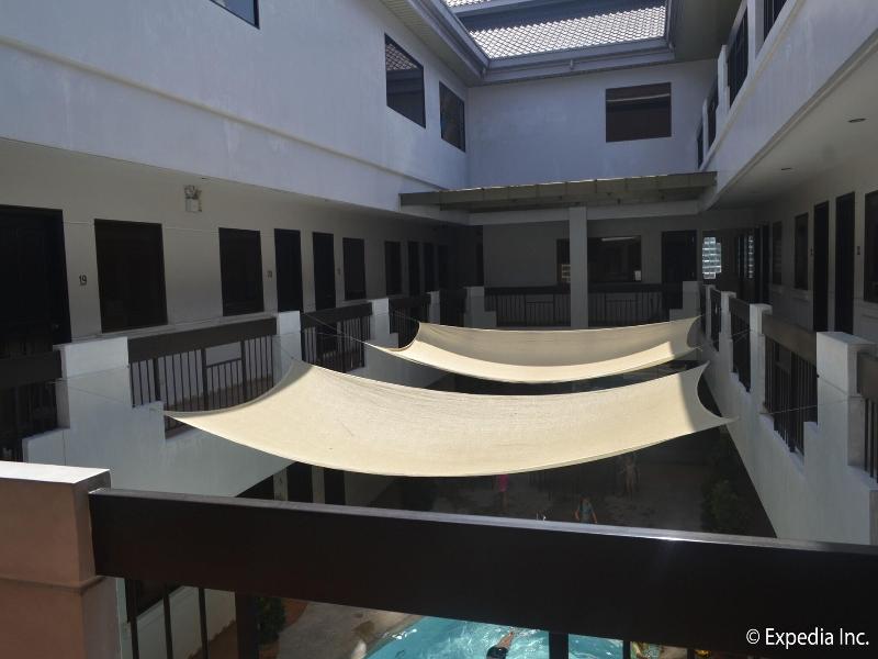 Boomerang Hotel image