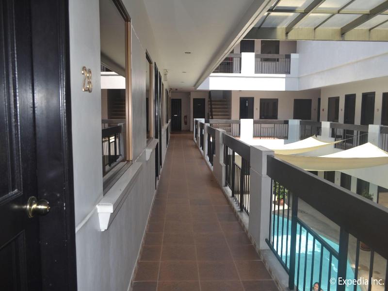 Boomerang Hotel image