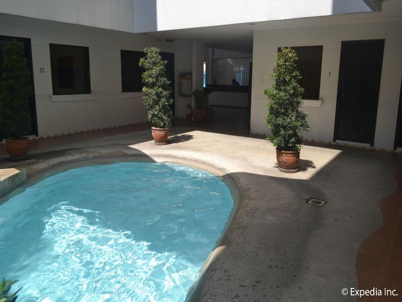 Boomerang Hotel image