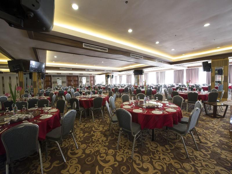 Newtown Plaza Hotel image