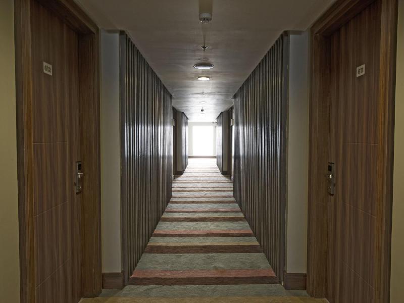 Newtown Plaza Hotel image