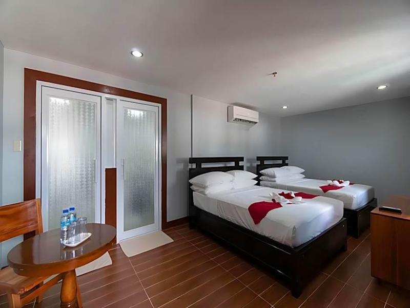One Averee Bay Hotel image