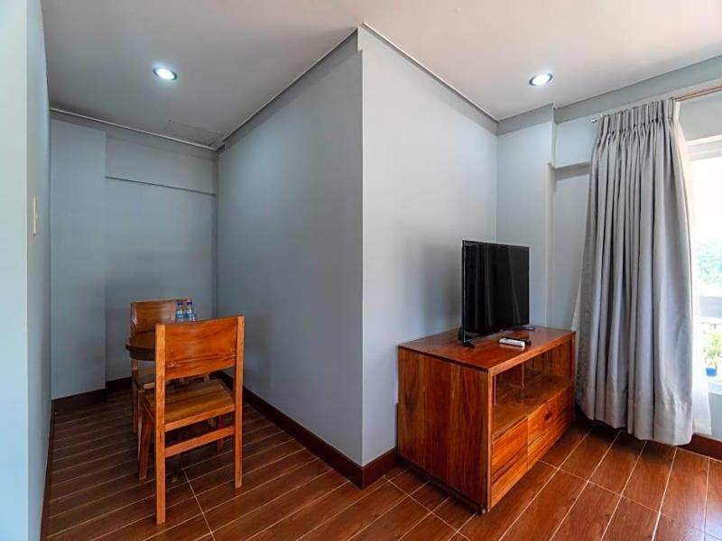 One Averee Bay Hotel image