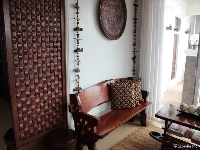 Coron Bancuang Mansion