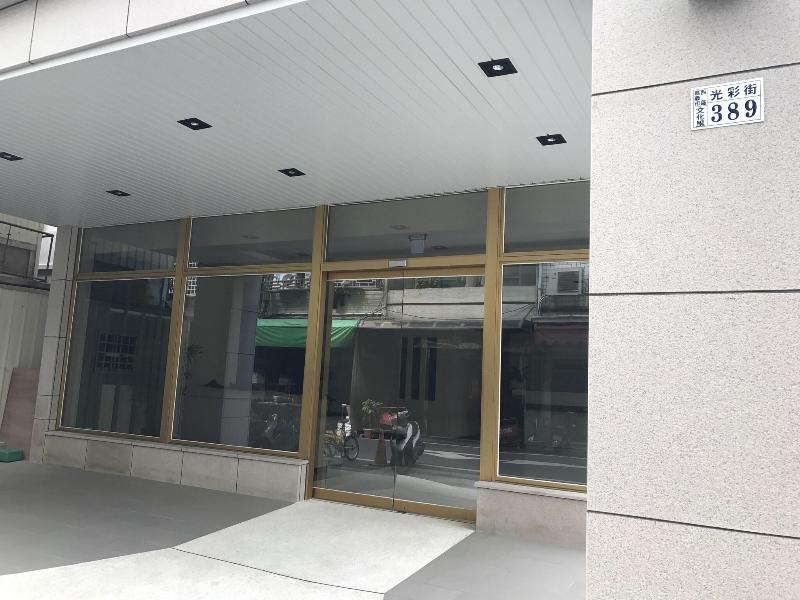 Ml Hotel image