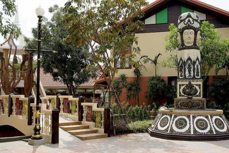 Chuchaiburi Sri Amphawa image