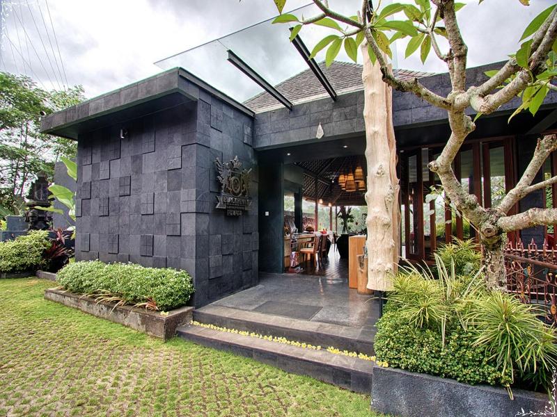Black Penny Villas Ubud image