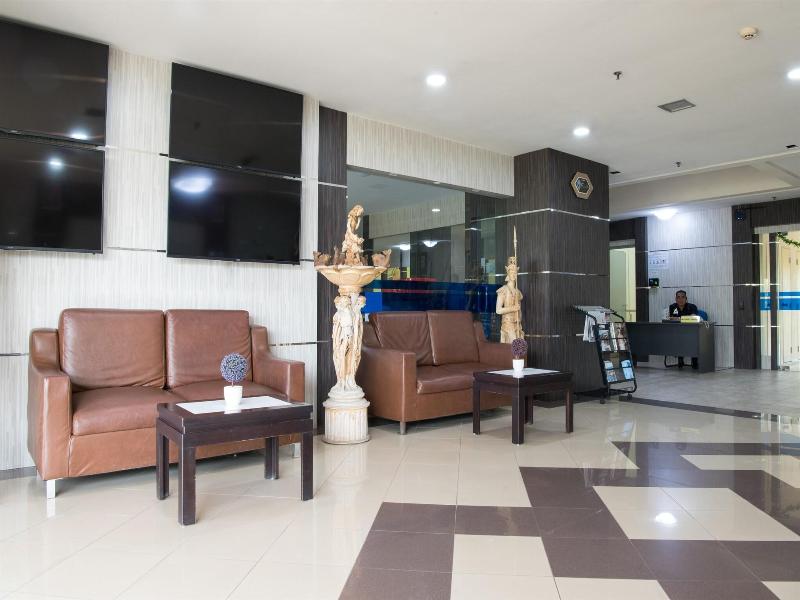 Queen Victoria Apartment Batam image