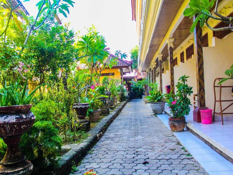 Bali Manik Beach Inn image