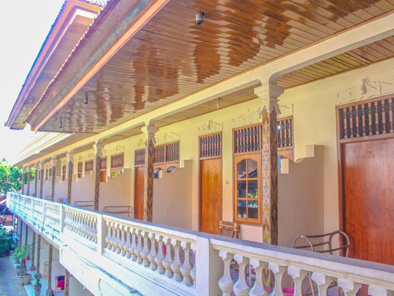 Bali Manik Beach Inn image