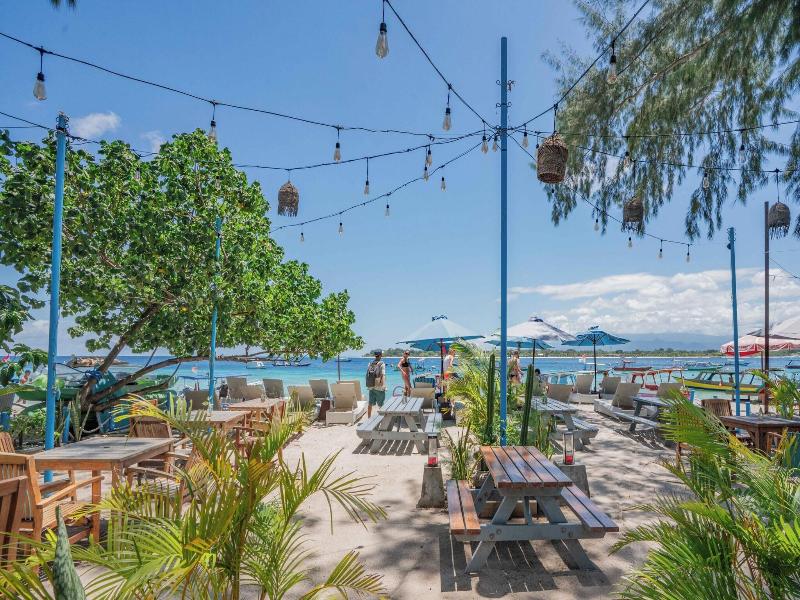 Bale Sampan Bungalows image