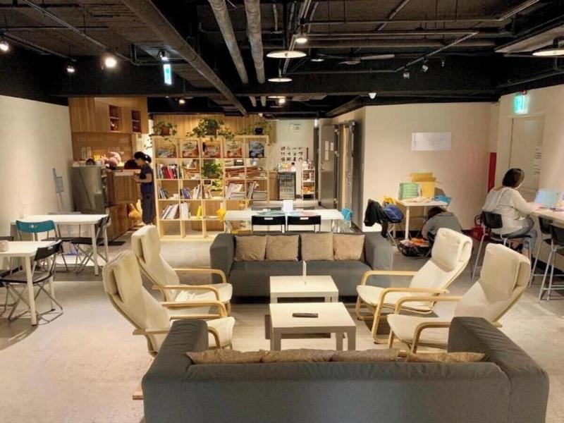 Cavemen Hostel Taipei Station Youth Branch image