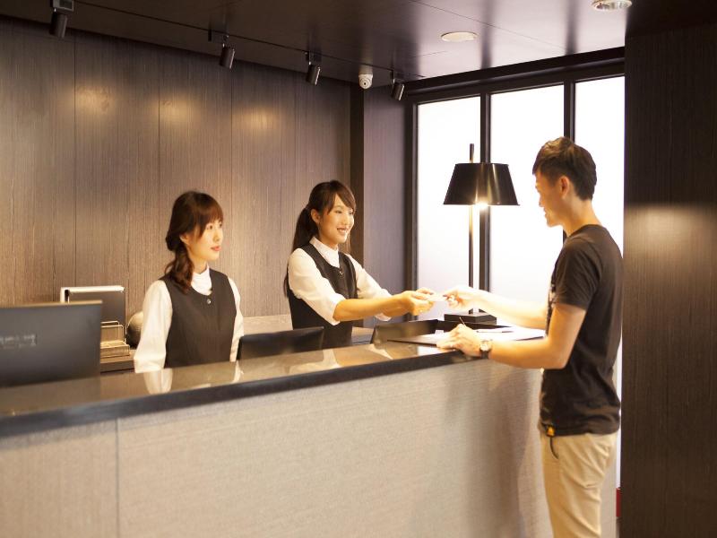 La Inn image