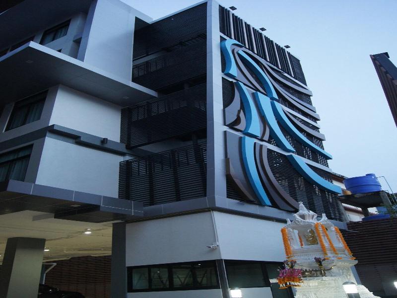 THANBURI HOTEL