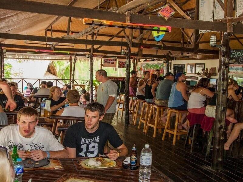 Shiralea Backpackers Resort image