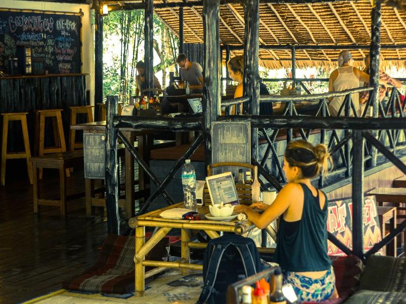 Shiralea Backpackers Resort image