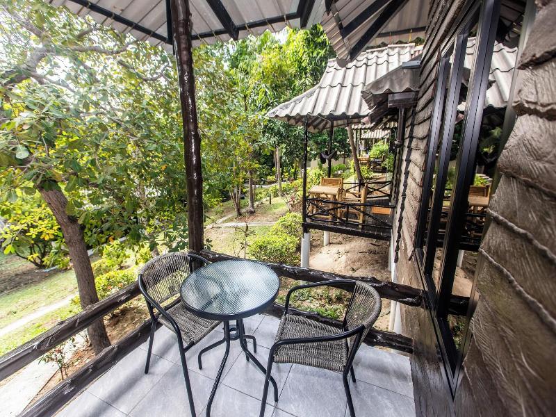 Shiralea Backpackers Resort image