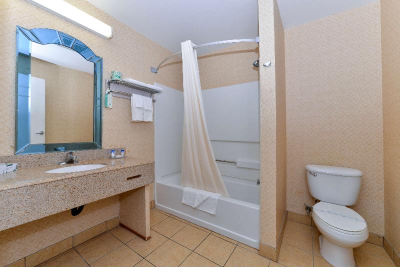 Americas Best Value Inn Westmorland image
