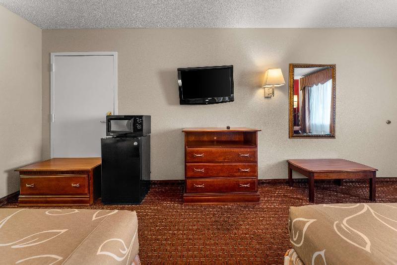 Americas Best Value Inn Montezuma image