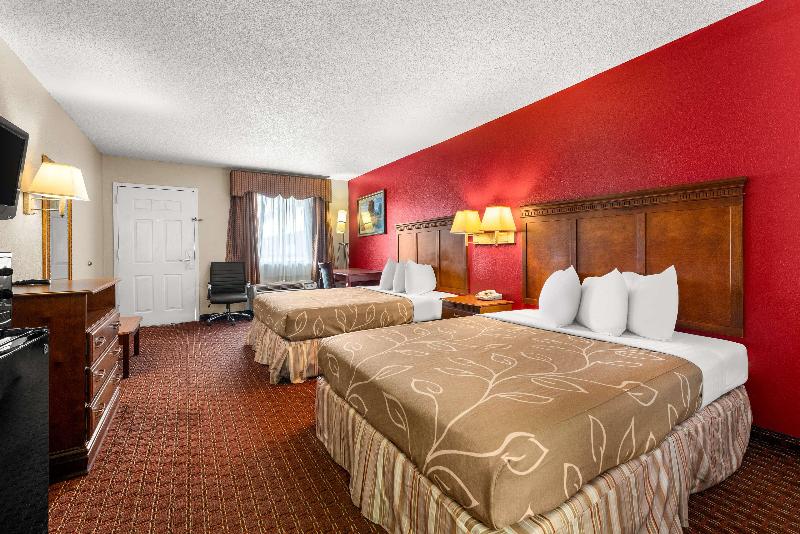 Americas Best Value Inn Montezuma image 10
