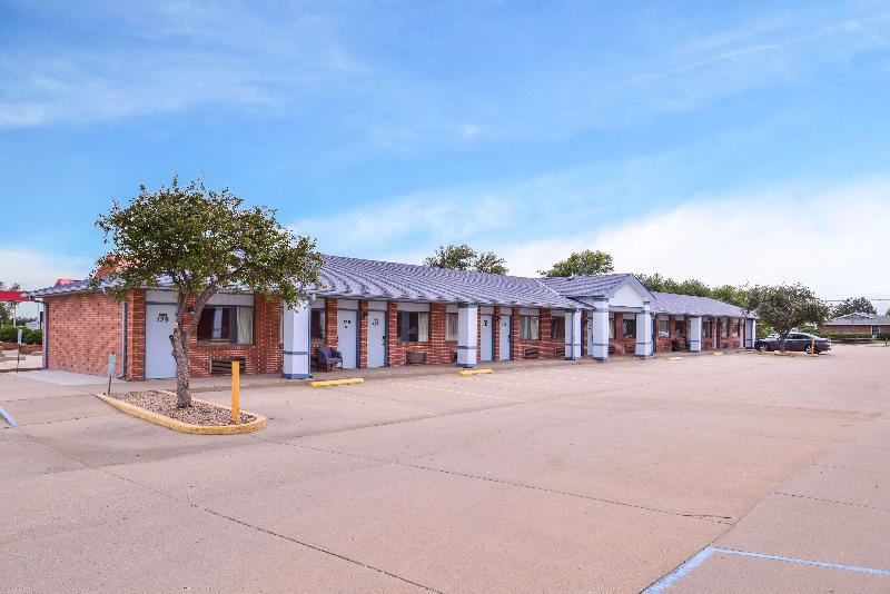 Americas Best Value Inn Ellsworth image