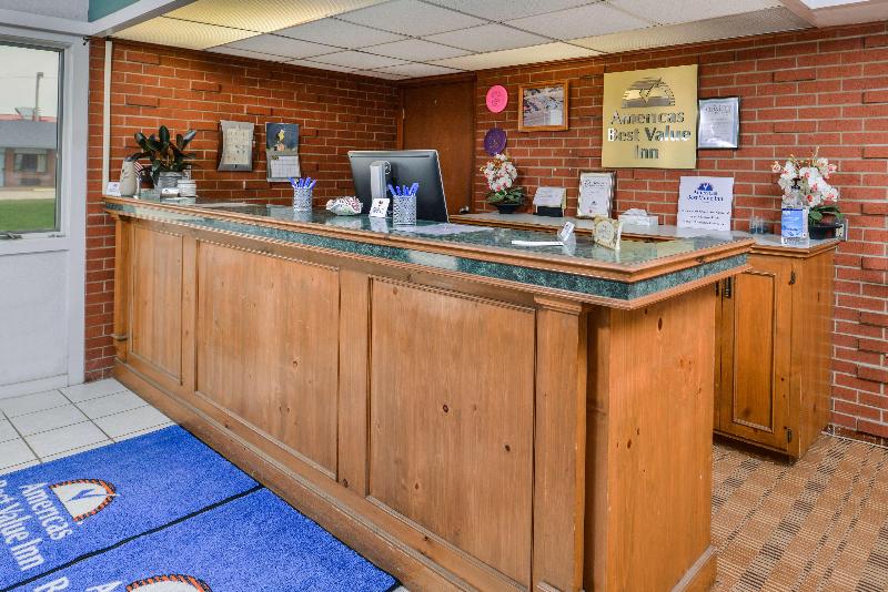 Americas Best Value Inn Ellsworth image